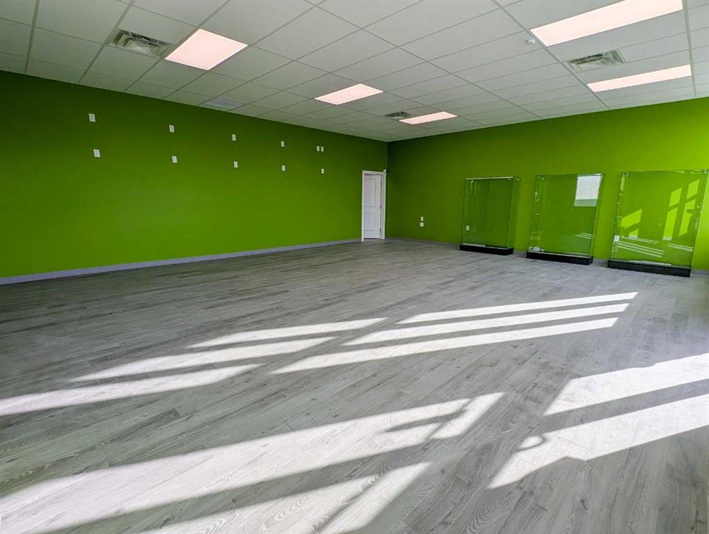 #304 4979 Southlands Drive SE