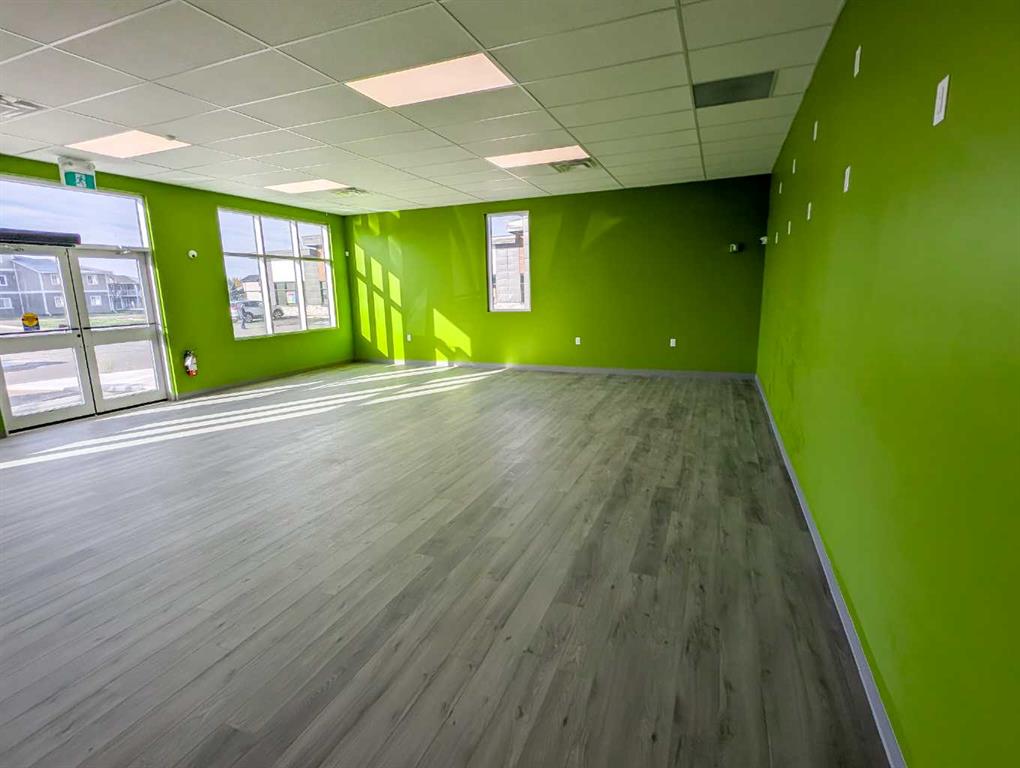 #304 4979 Southlands Drive SE