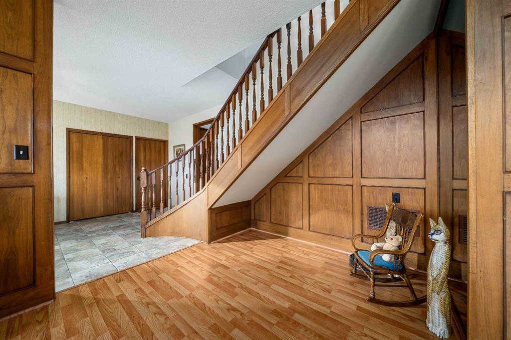 1284 Parkview Drive NE