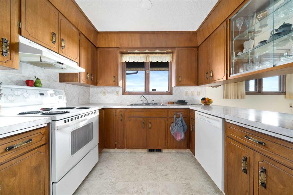 1284 Parkview Drive NE