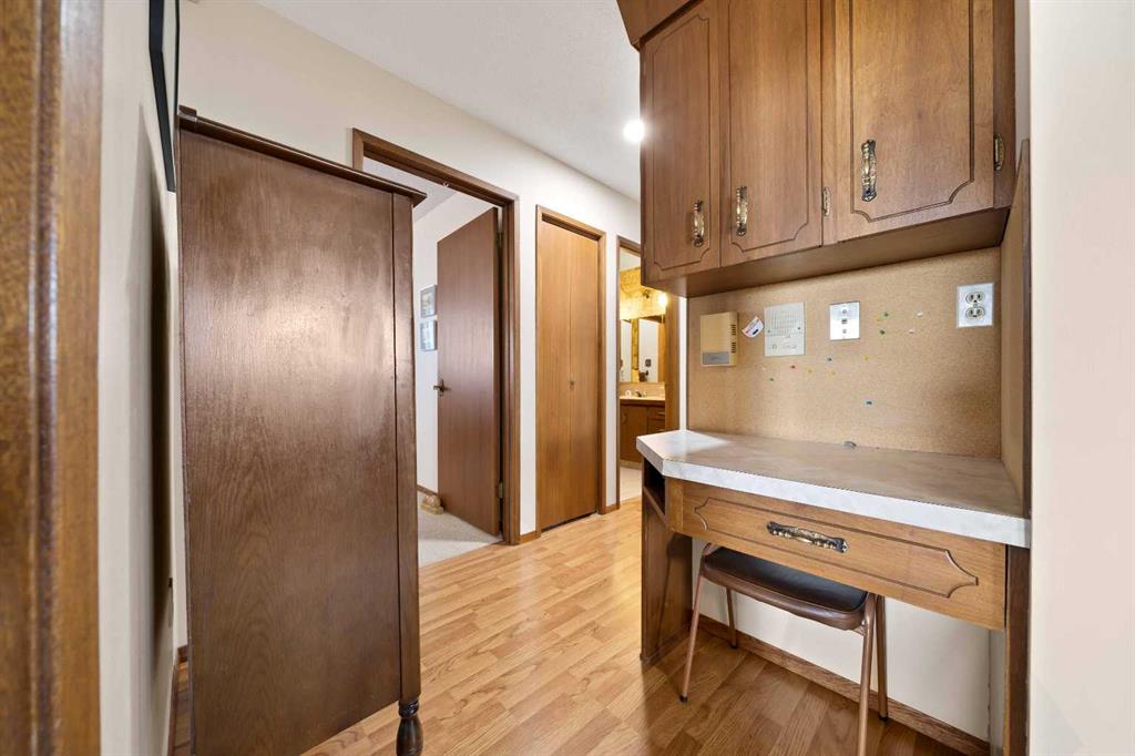 1284 Parkview Drive NE