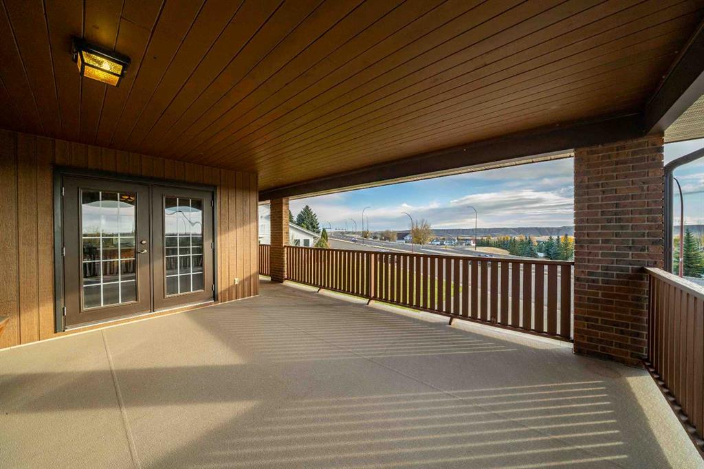 1284 Parkview Drive NE