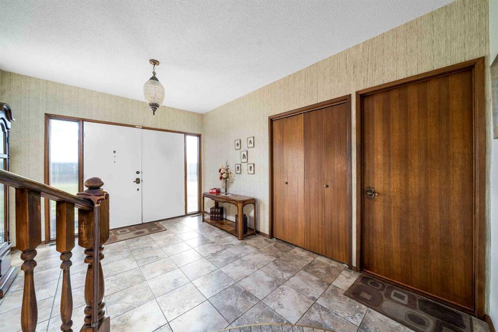 1284 Parkview Drive NE