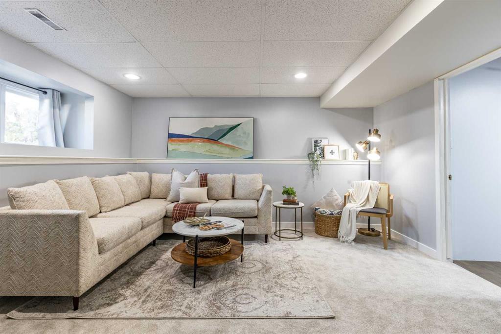 143 Stapeford Crescent SE