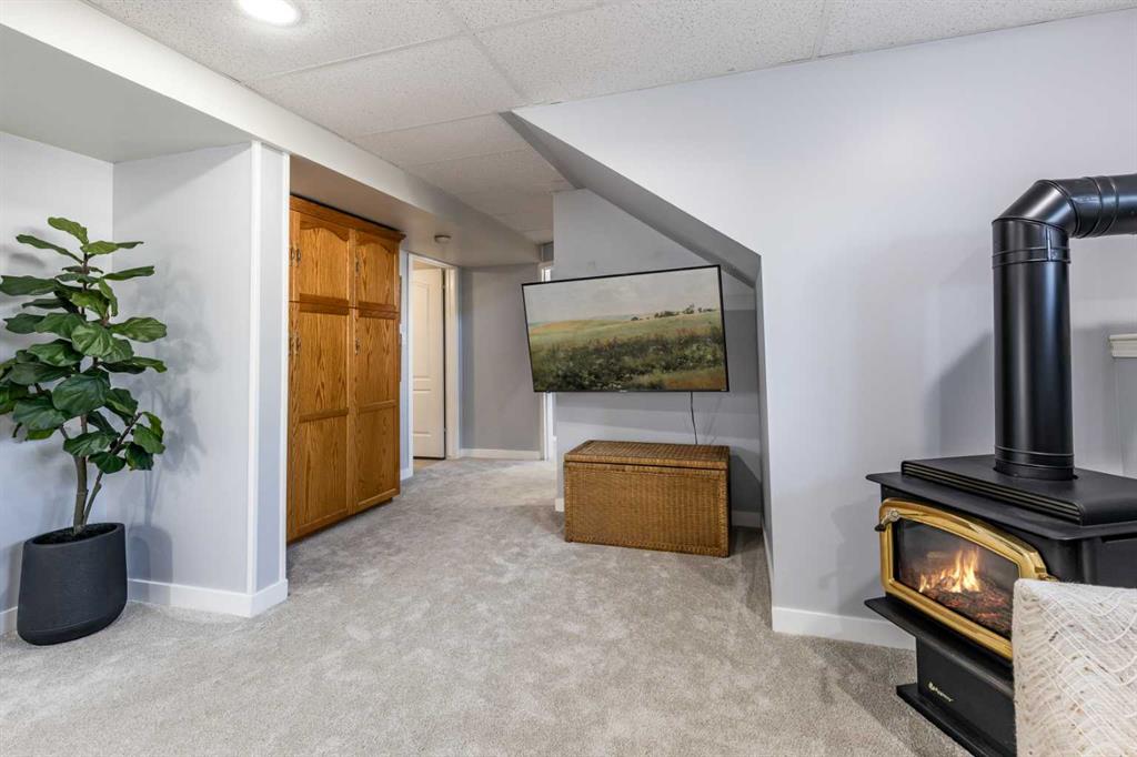 143 Stapeford Crescent SE