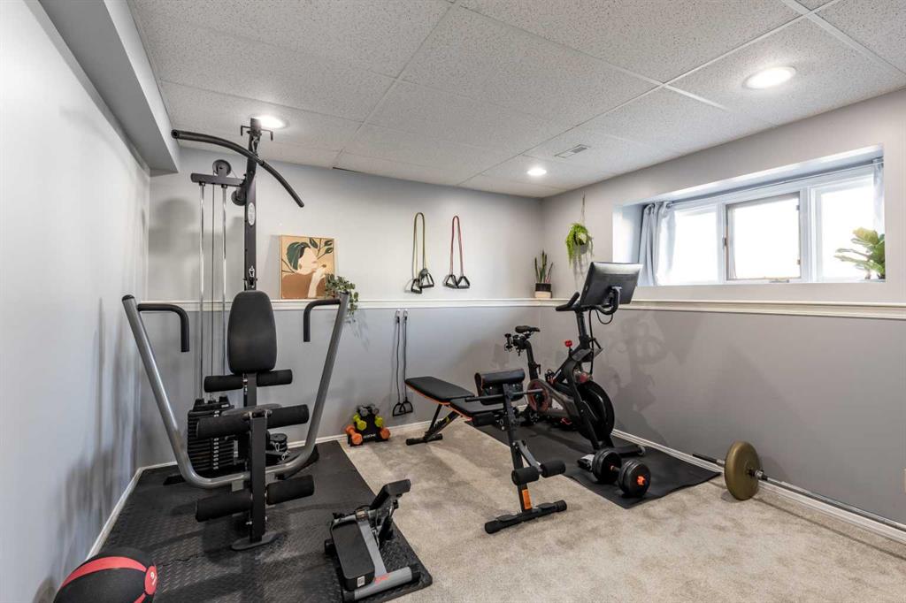 143 Stapeford Crescent SE