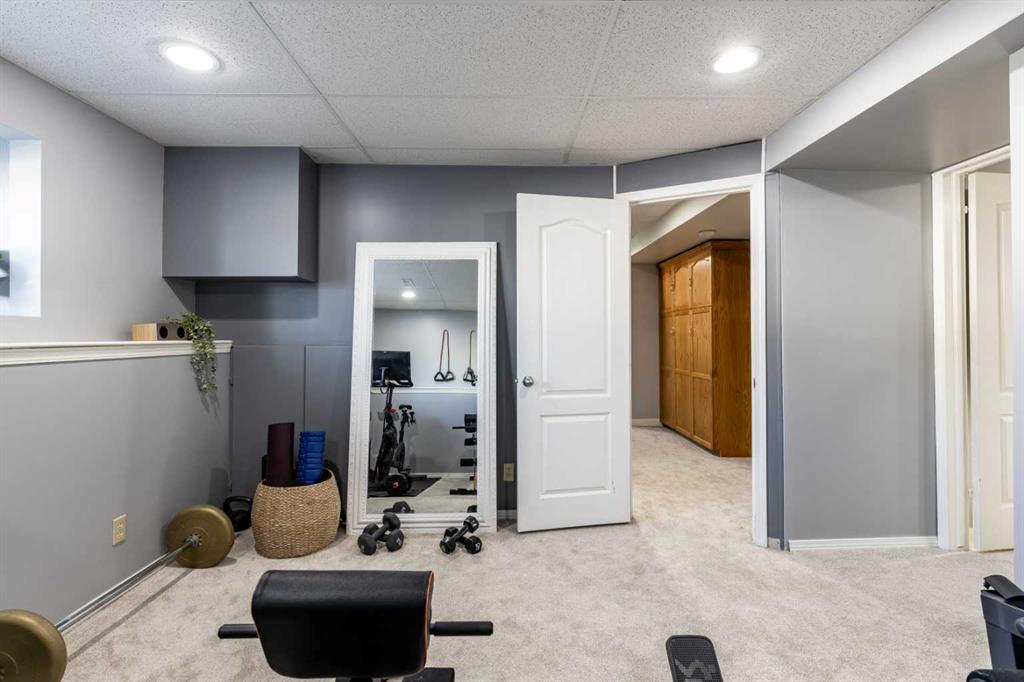 143 Stapeford Crescent SE