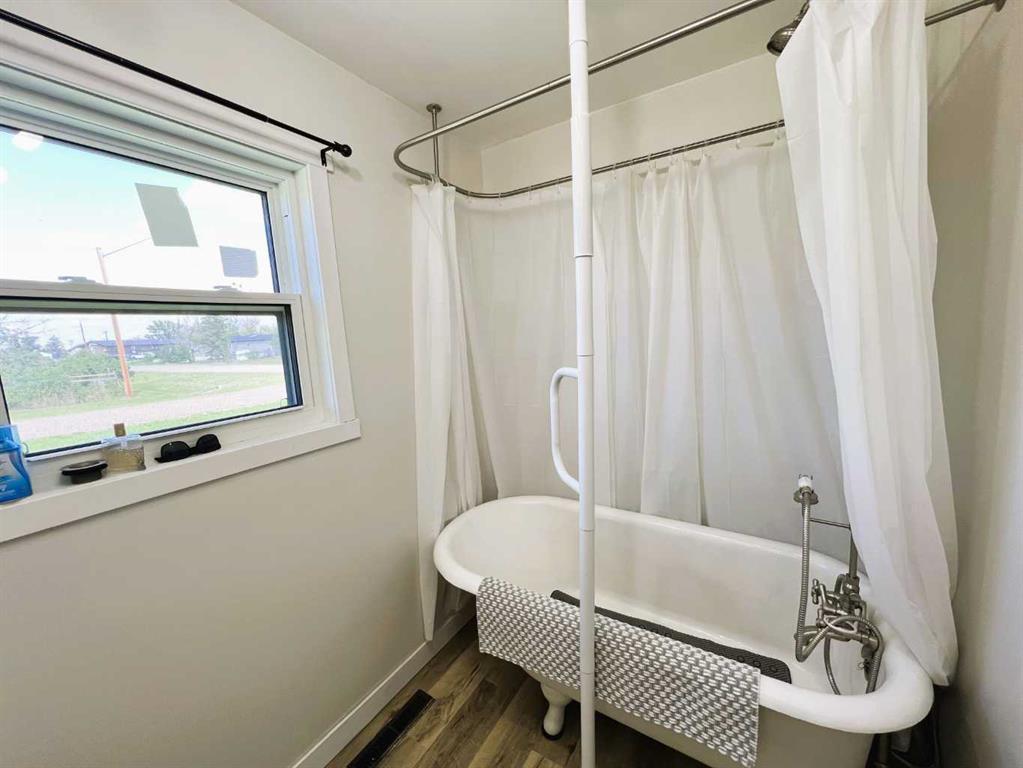 409 Illingworth Avenue 