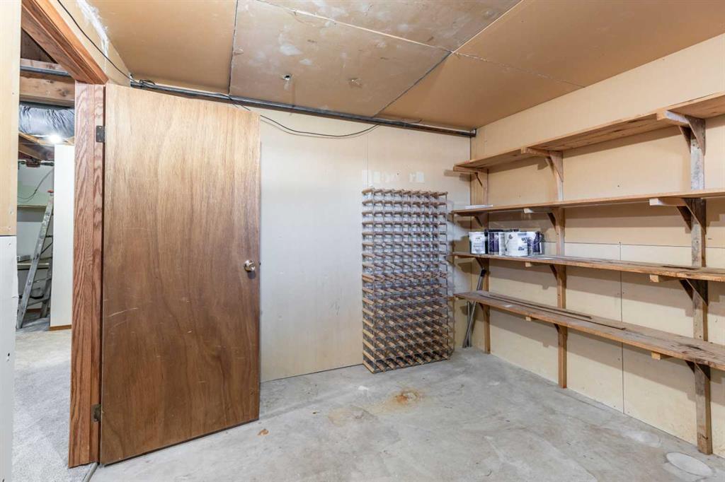 8 Ross Glen Green SE