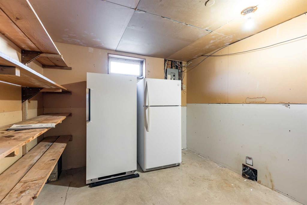 8 Ross Glen Green SE