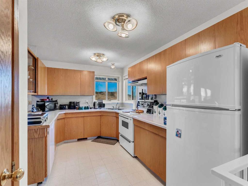 3405 Township Road 74  