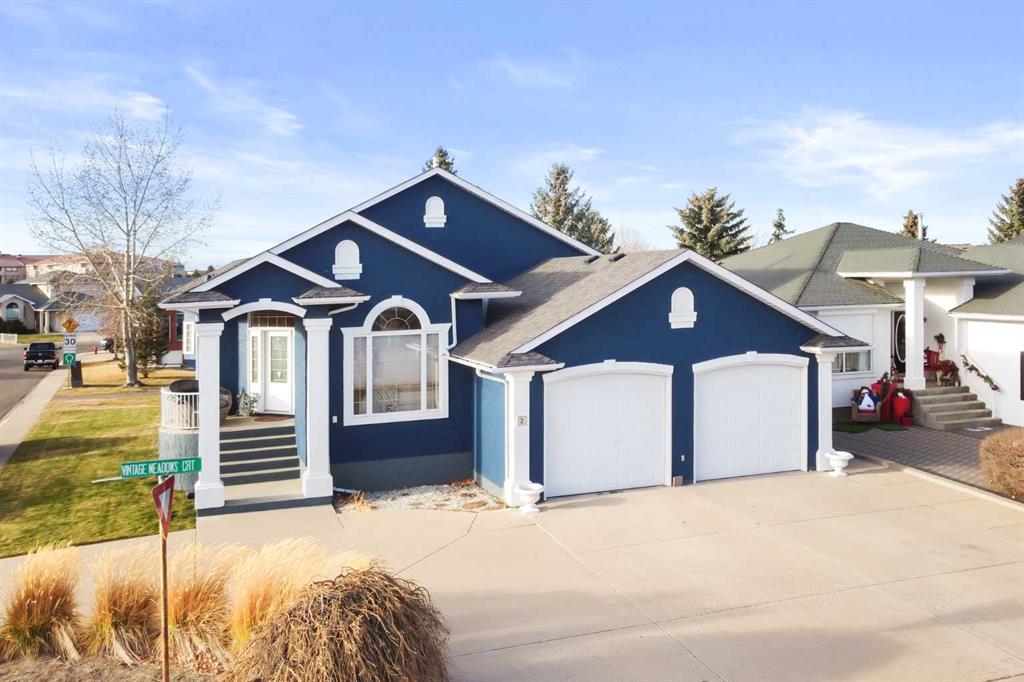 2 Vintage Meadows Court SE, Medicine Hat