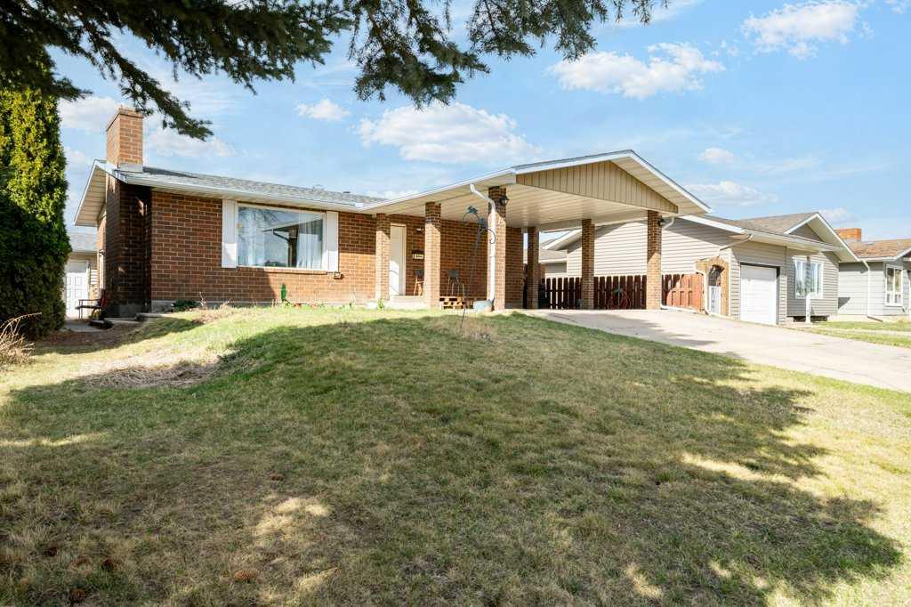 15 Currie Court SE, Medicine Hat