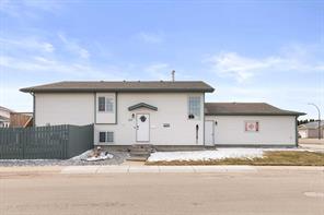 277 Stratton Way SE, Medicine Hat