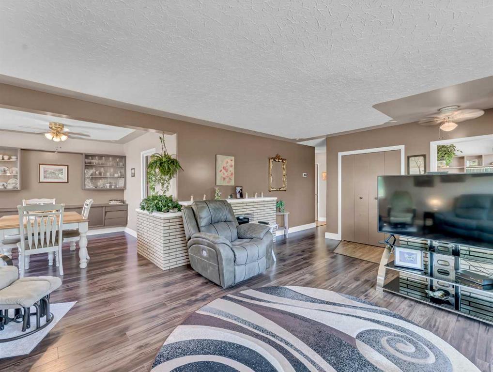 11507 Range Road 75  