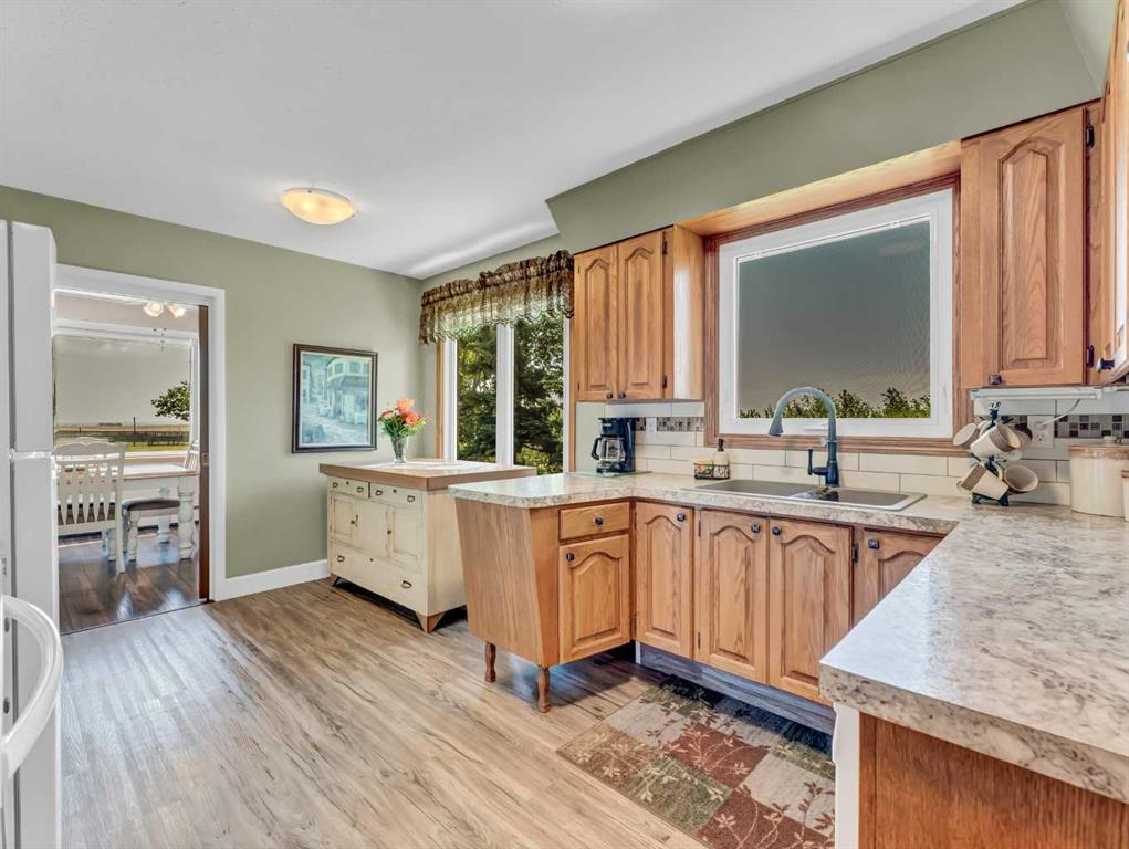 11507 Range Road 75  