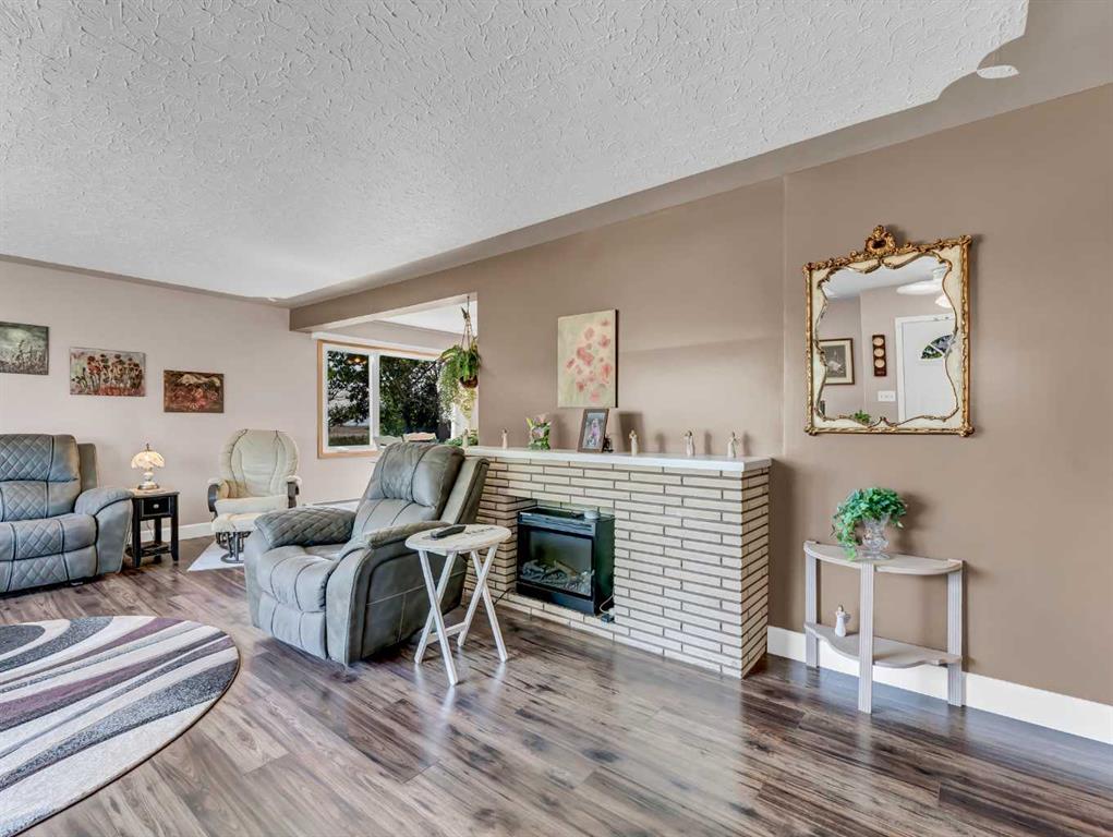 11507 Range Road 75  