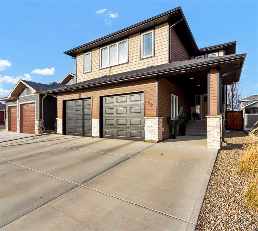 52 Hamptons Crescent SE, Medicine Hat