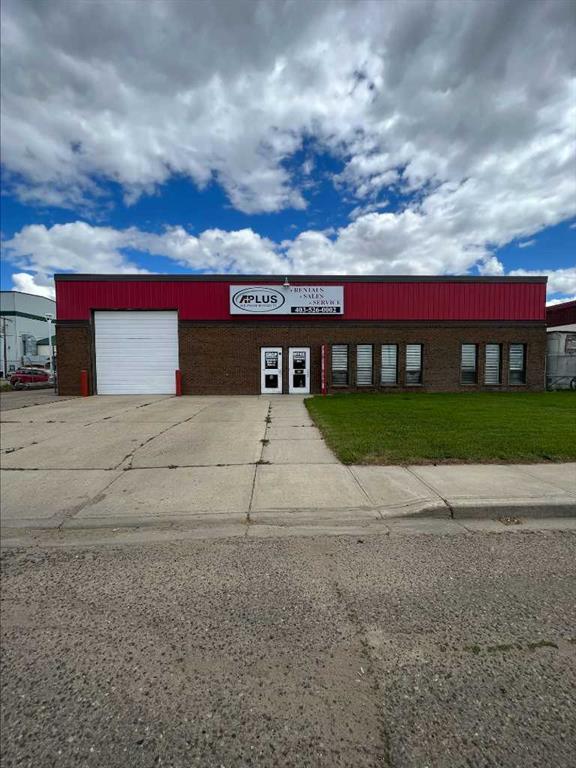 2431 10 Avenue SW, Medicine Hat