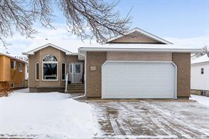 1959 16 Avenue SE, Medicine Hat