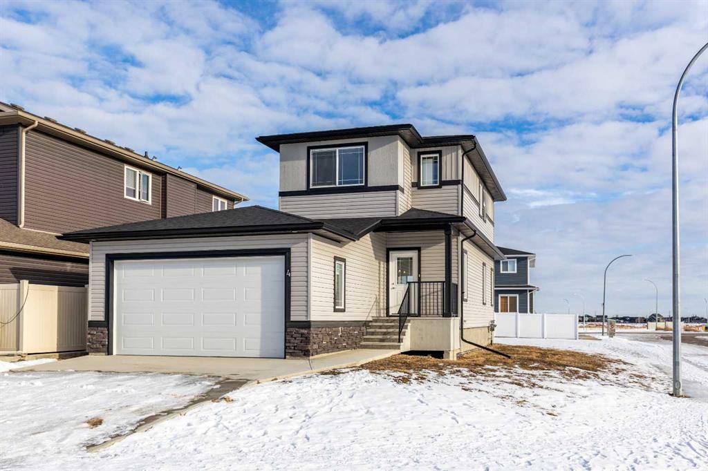 4 Hamptons Crescent SE, Medicine Hat