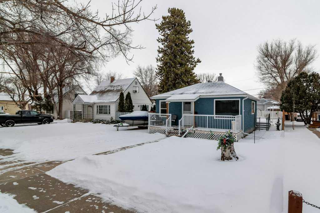 359 12 Street SE, Medicine Hat