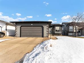 413 Stratton Way SE, Medicine Hat