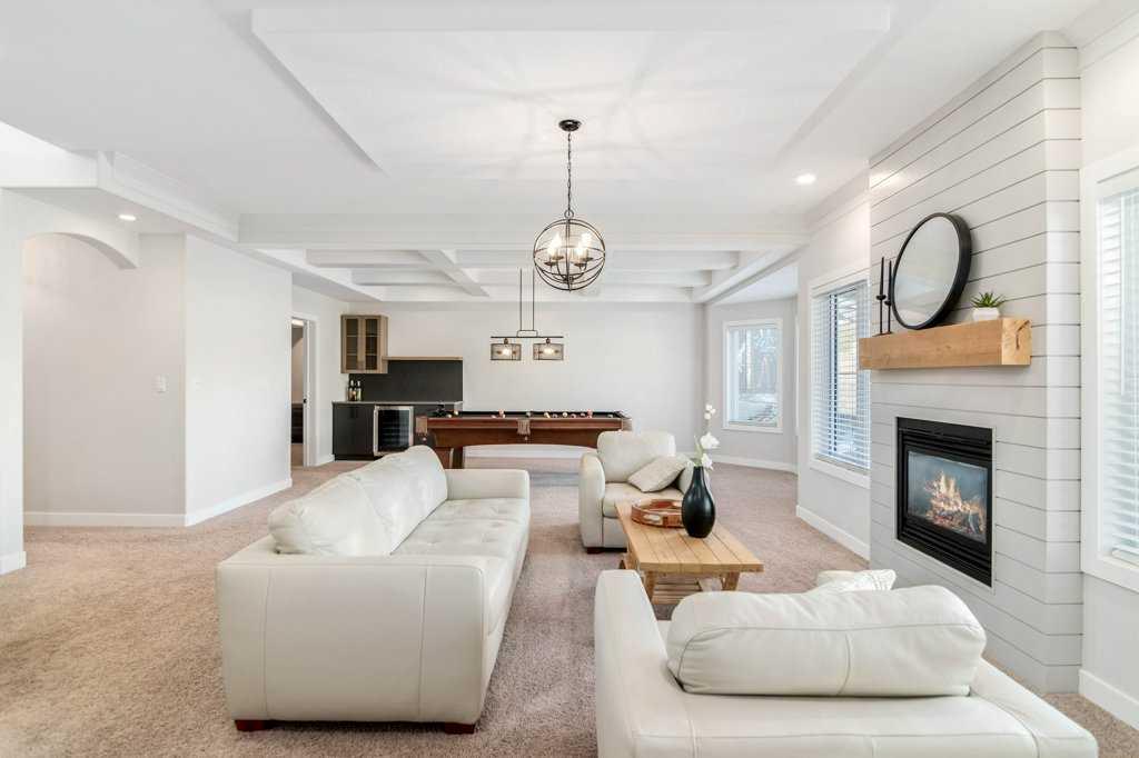 6 Desert Blume Court 
