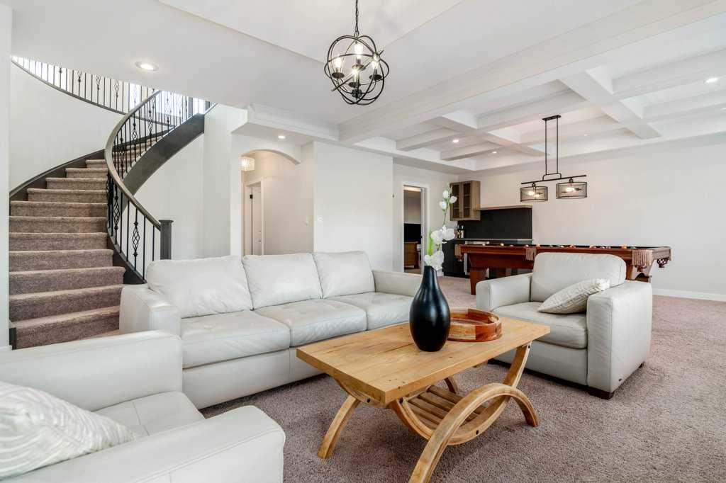 6 Desert Blume Court 