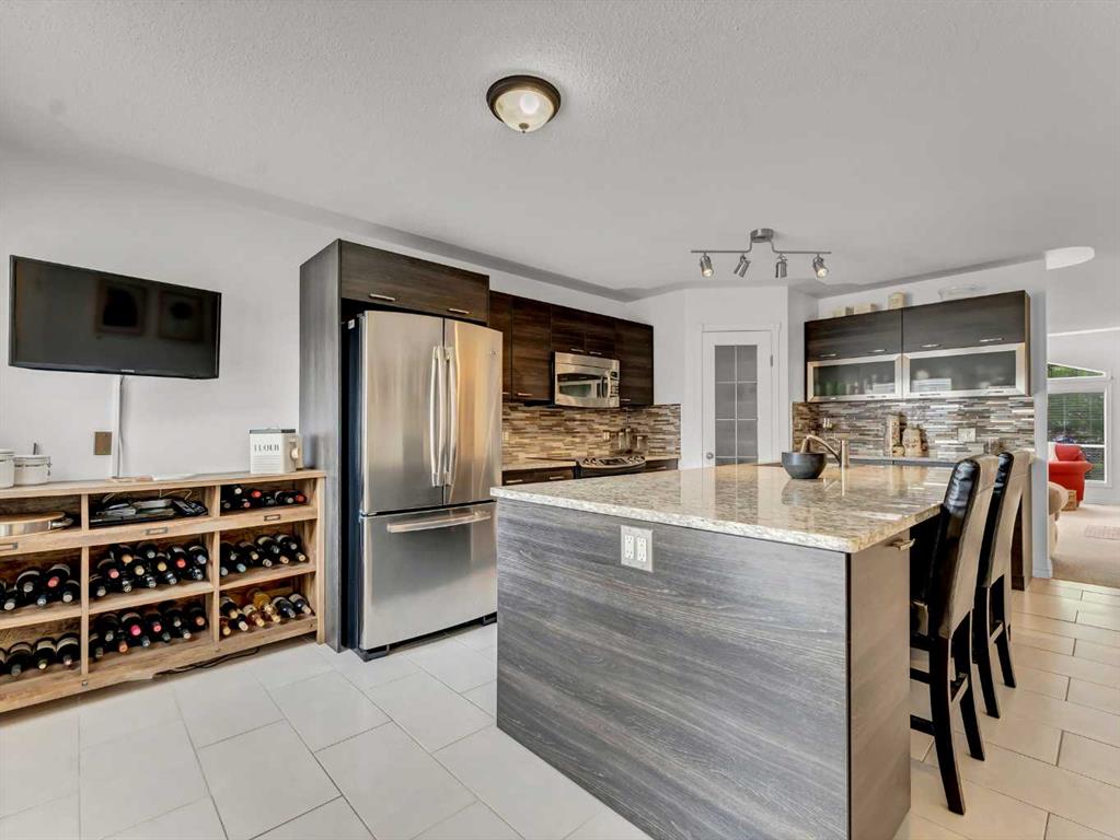 #403 165 South Ridge Drive SE