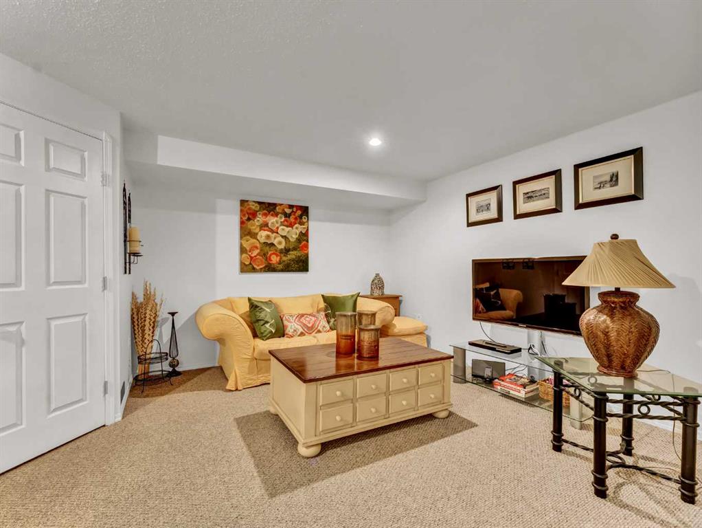 #403 165 South Ridge Drive SE
