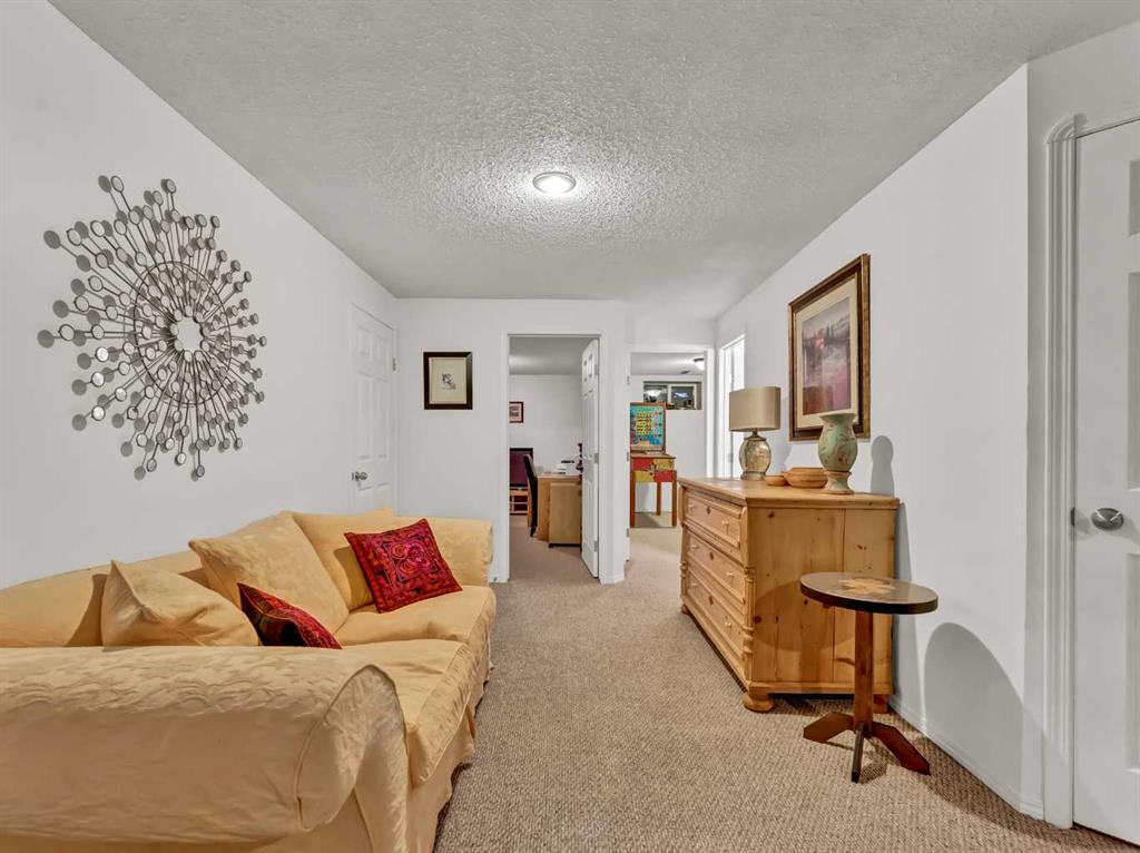 #403 165 South Ridge Drive SE