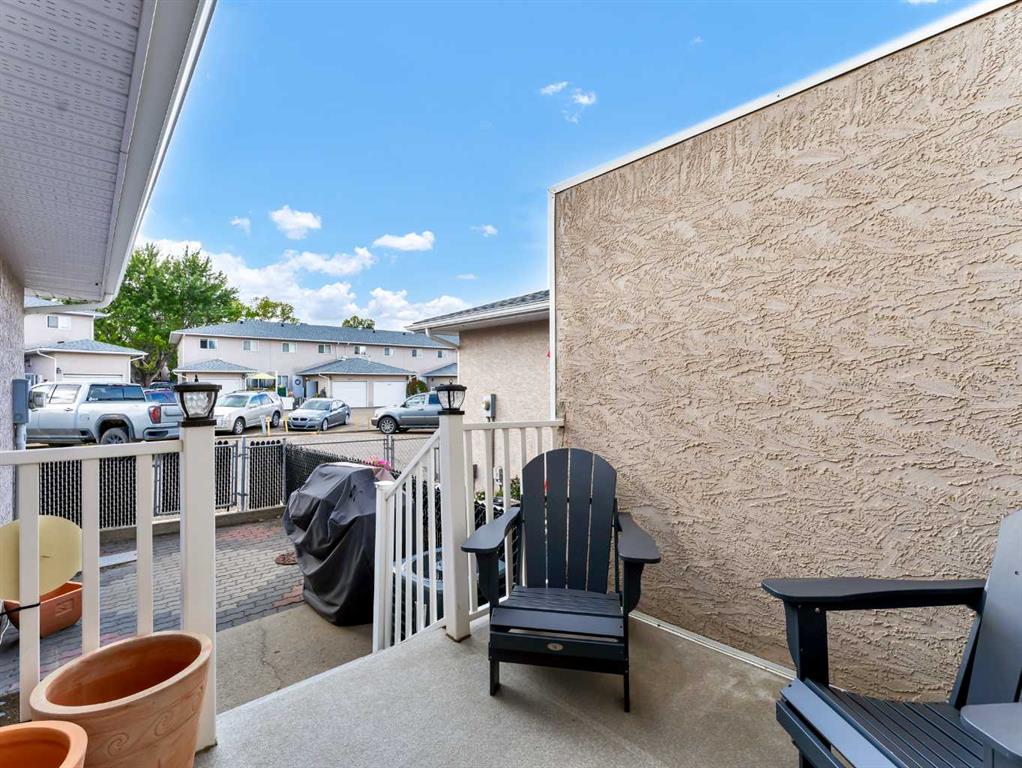 #403 165 South Ridge Drive SE