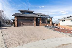 36 Ross Heights Court SE, Medicine Hat