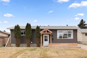 1843 16 Street SE, Medicine Hat