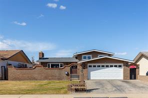 2112 11th Avenue NE, Medicine Hat