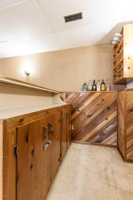 8 Calder Bay SE