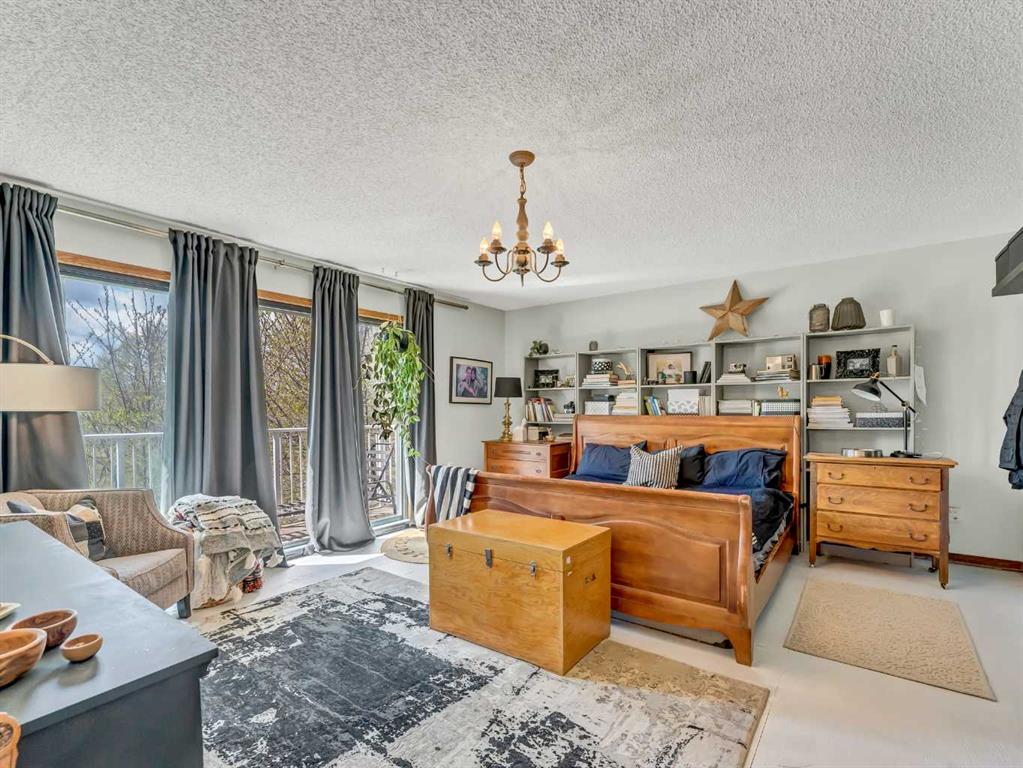 13 Calder Green SE