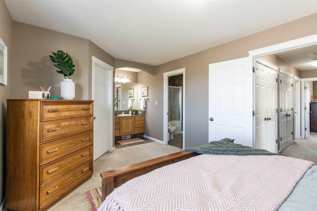 57 Terrace Green NE
