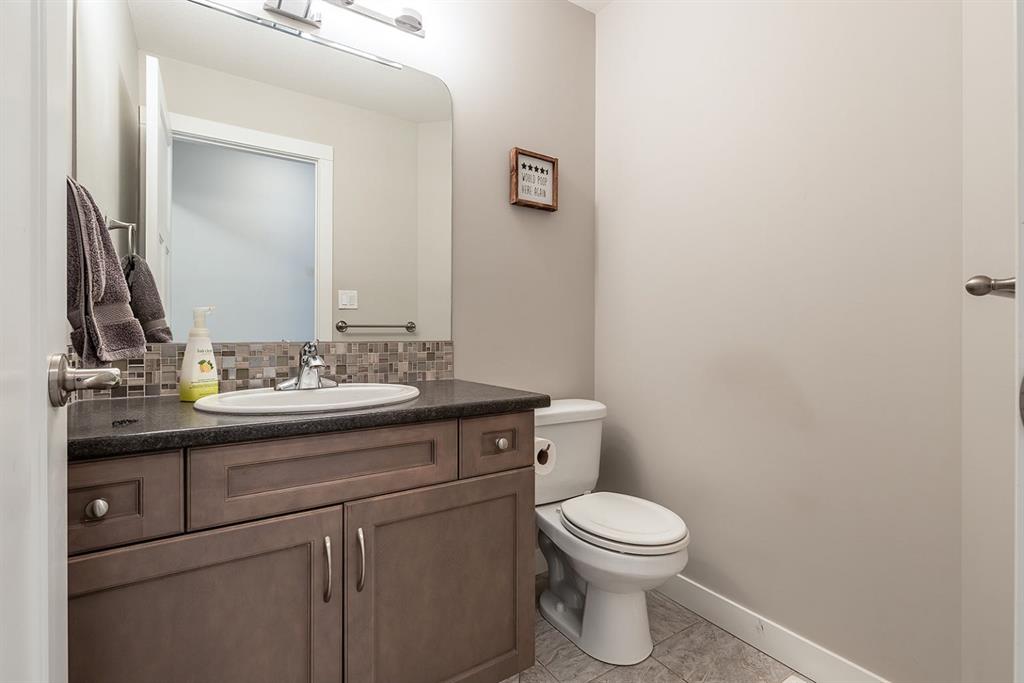 24 Somerside Way SE