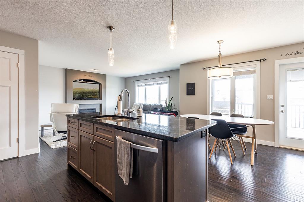 24 Somerside Way SE