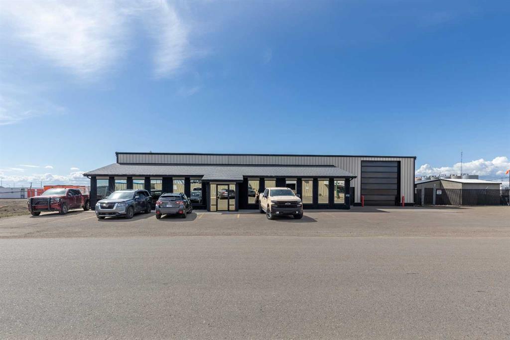 32 & 36 Industrial Drive SE, Redcliff