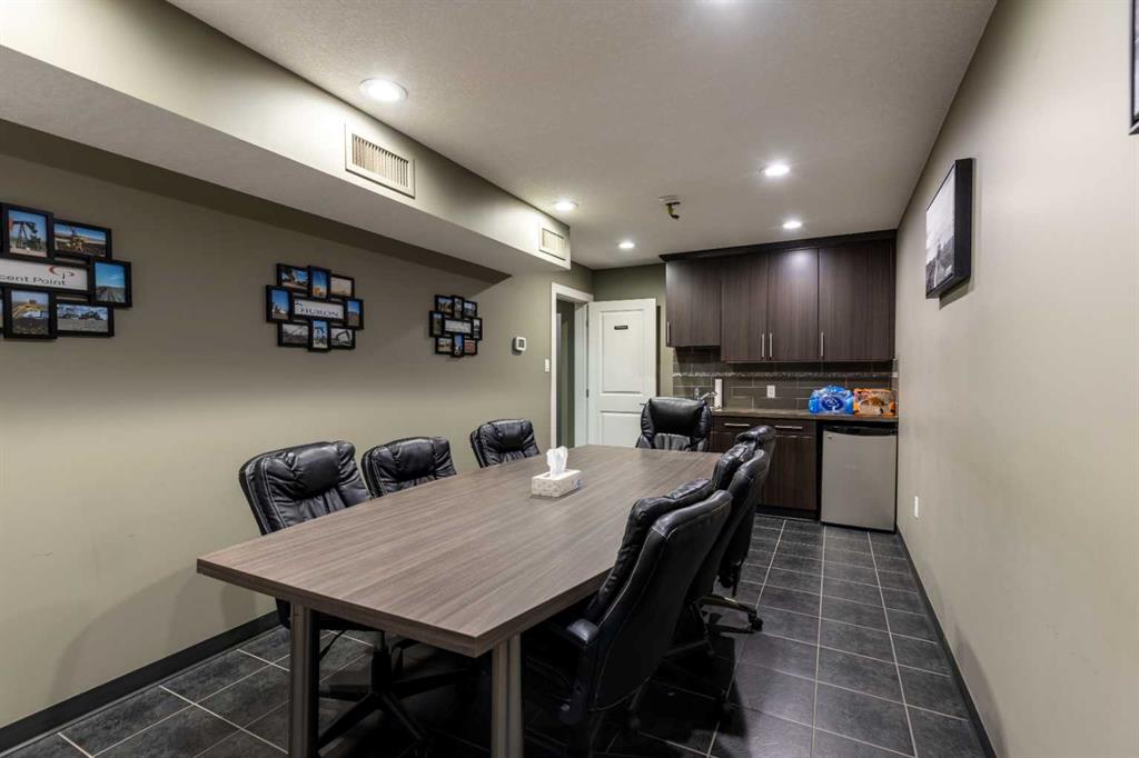 32 & 36 Industrial Drive SE