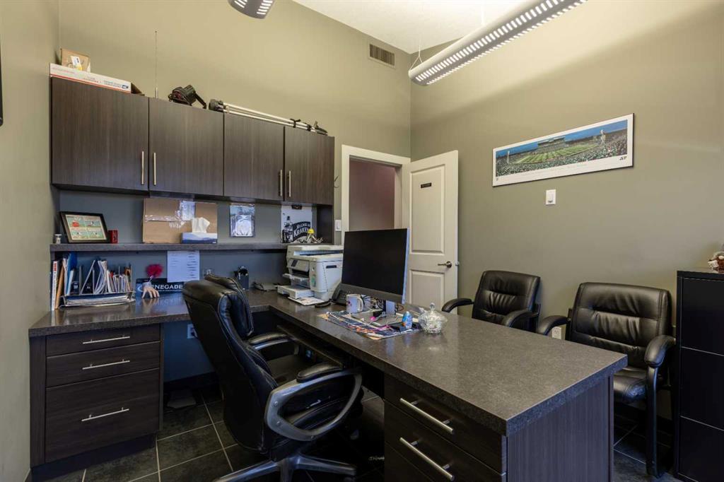 32 & 36 Industrial Drive SE