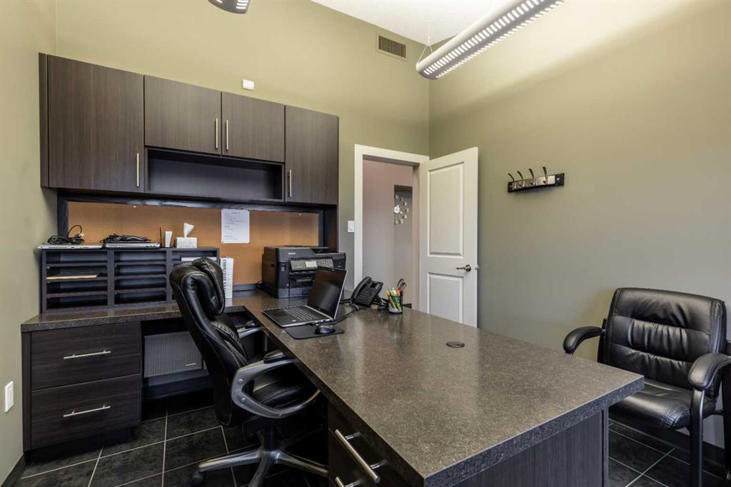 32 & 36 Industrial Drive SE