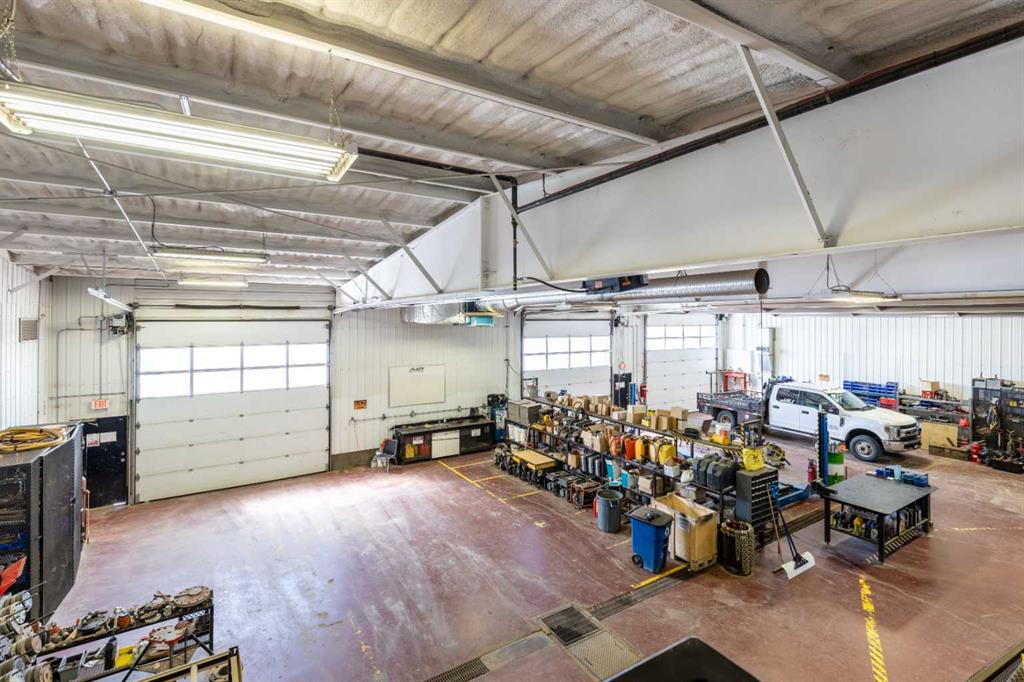 32 & 36 Industrial Drive SE