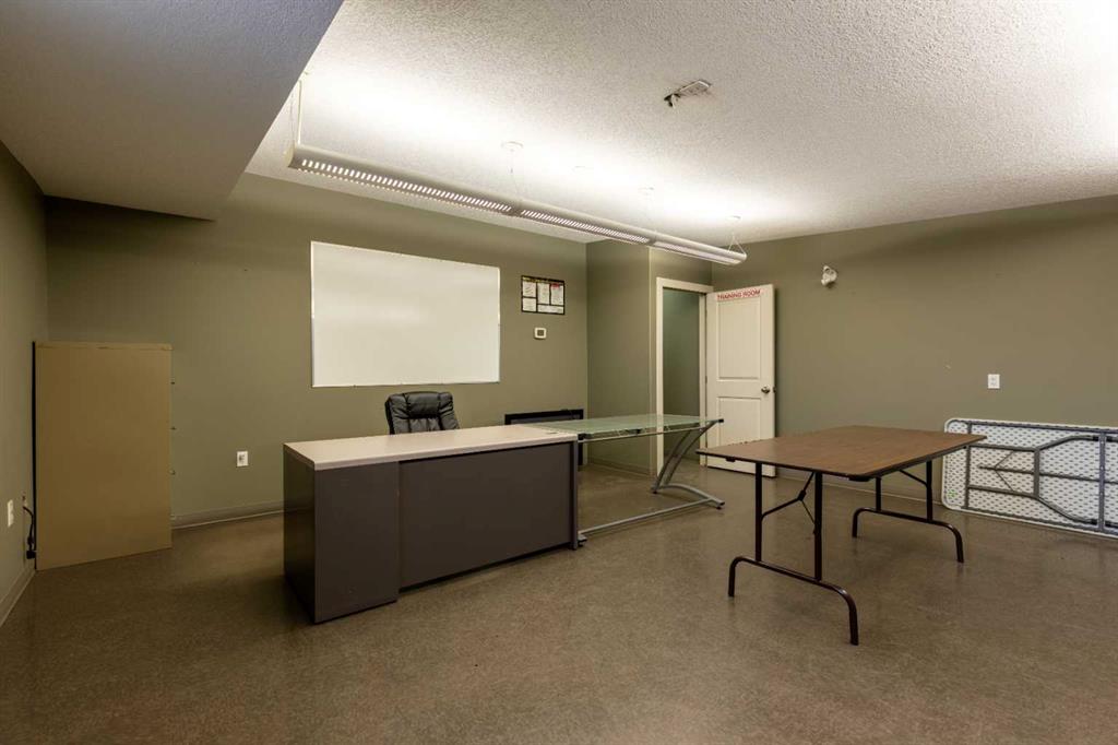 32 & 36 Industrial Drive SE