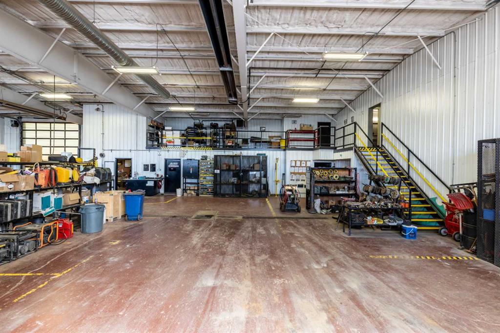 32 & 36 Industrial Drive SE