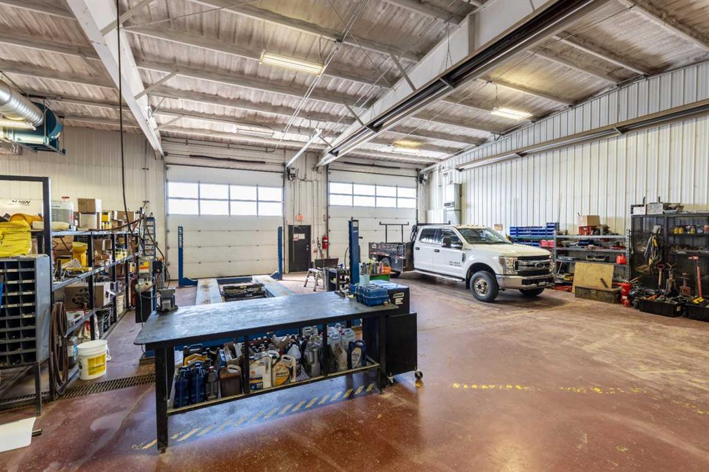 32 & 36 Industrial Drive SE