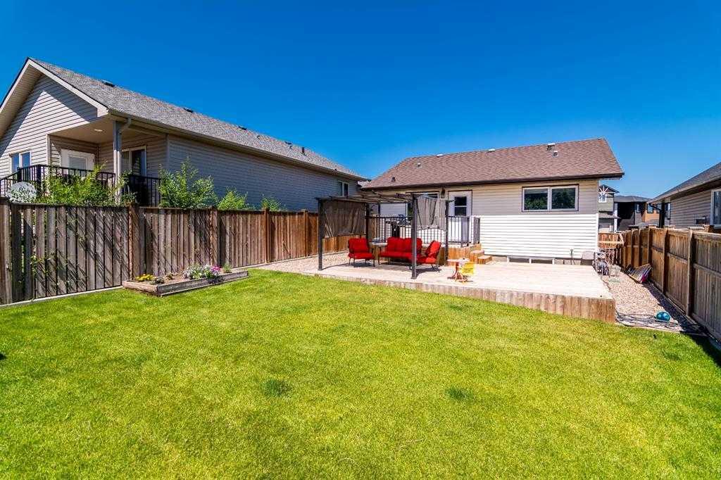 421 Ranchview Road NE